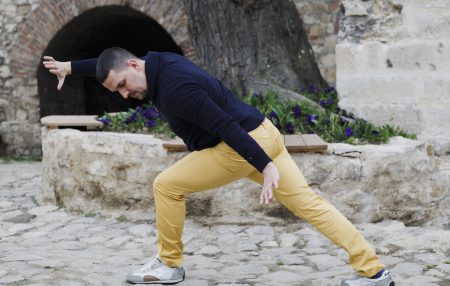 Osnovi pokretanja tela Sve što u sebi sadrži život voli slobodno da se kreće. Obič­no dobri ljudi ne mogu da se snađu u ovom svetu. To što vide i čuju [&hellip;]